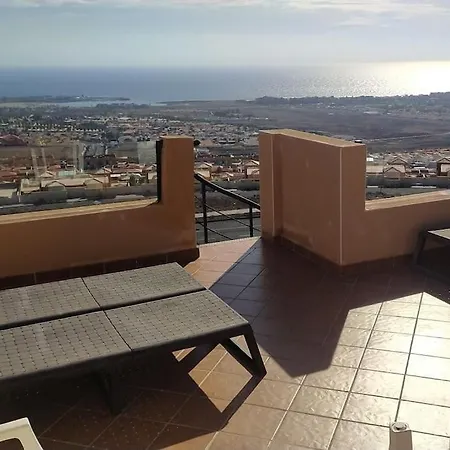 Miramar Home, Ocean View Holiday home *